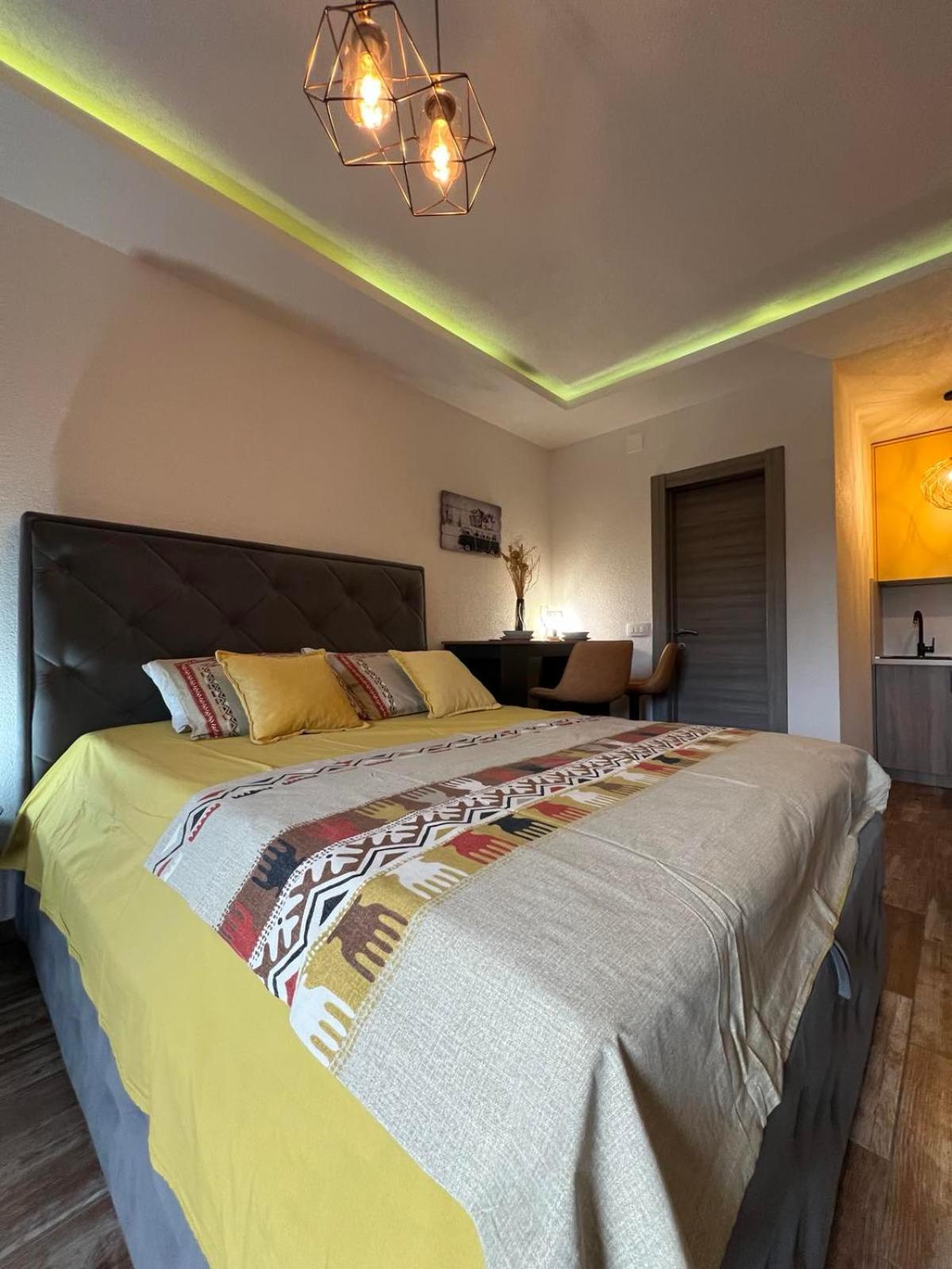 Casa Del Sole Lux Appartement Kotor Buitenkant foto