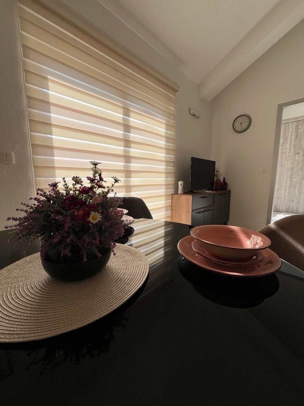 Casa Del Sole Lux Appartement Kotor Buitenkant foto