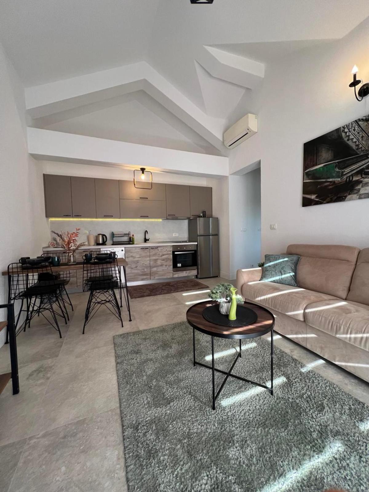 Casa Del Sole Lux Appartement Kotor Buitenkant foto