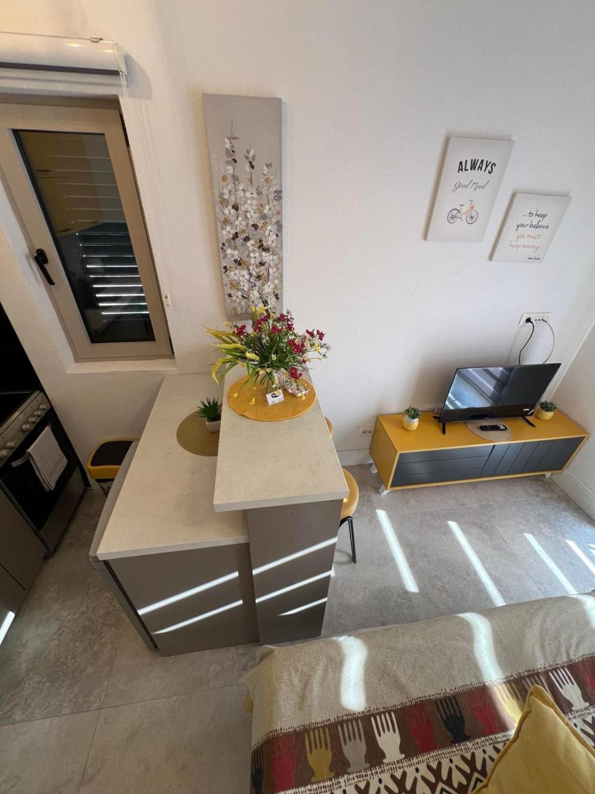 Casa Del Sole Lux Appartement Kotor Buitenkant foto